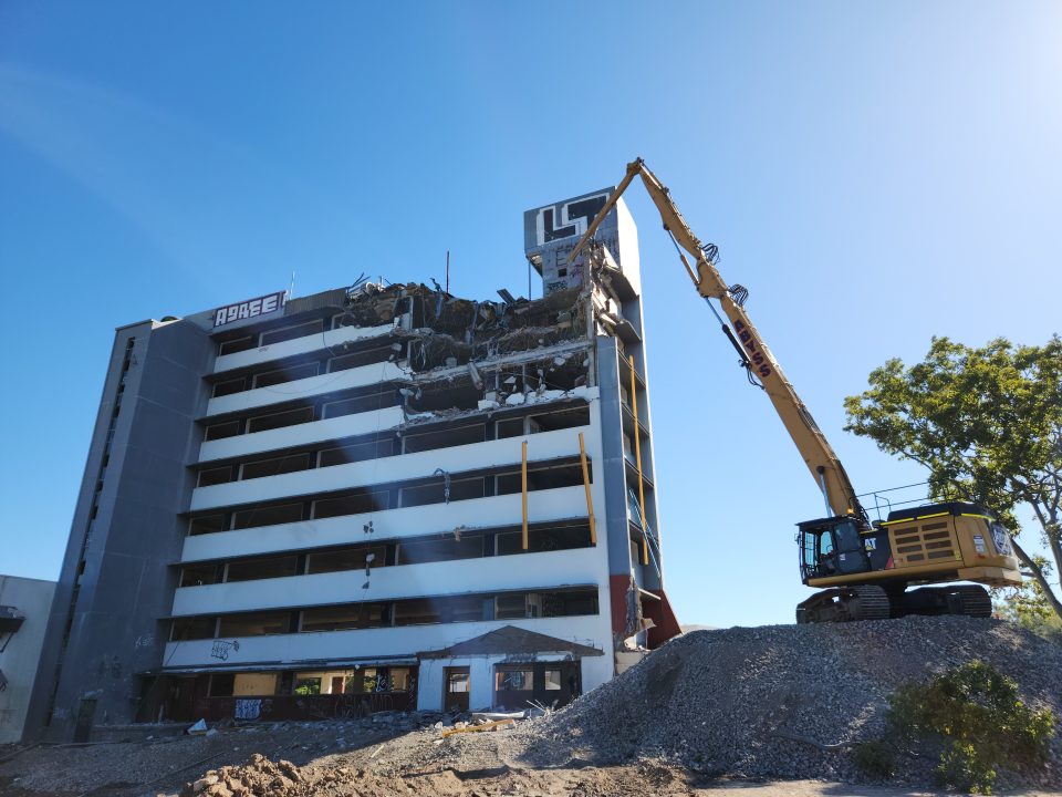 Highreach excavator undertakes large commercial demolition project